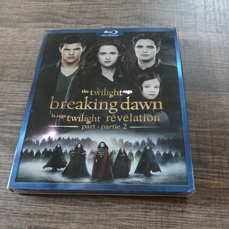 The Twilight Saga: Breaking Dawn Revelation Part 2 (Blu-ray, 2013) Brand New!