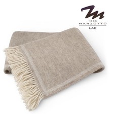 Plaid in pura lana vergine con frange di MARZOTTO Art. SOLID NAT Var. <br />LIGH