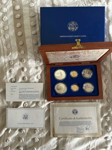 1986 US Liberty 6 Coin Set.  2 gold $5 -2 $1- 2 .50 w COA & Box
