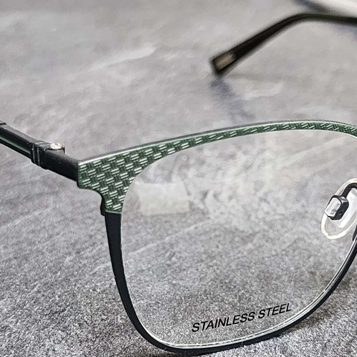 KLIIK 700 M216 Men's Square Glasses in Green Texture / Matte Black