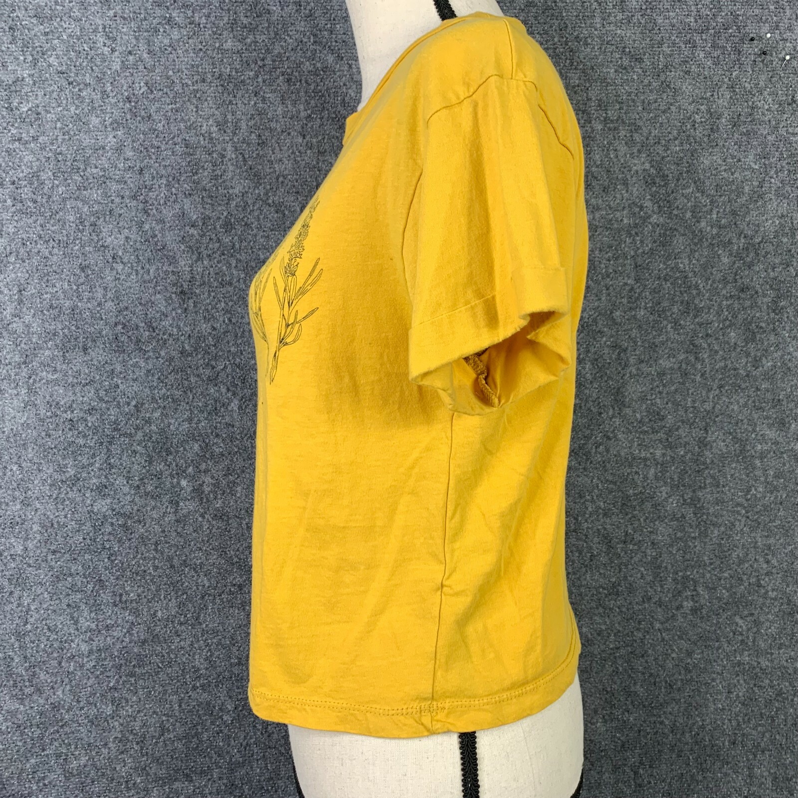 Dirtee Laundry Tee Women S Golden Yellow Short Sleeve Wild Flowers Graphic