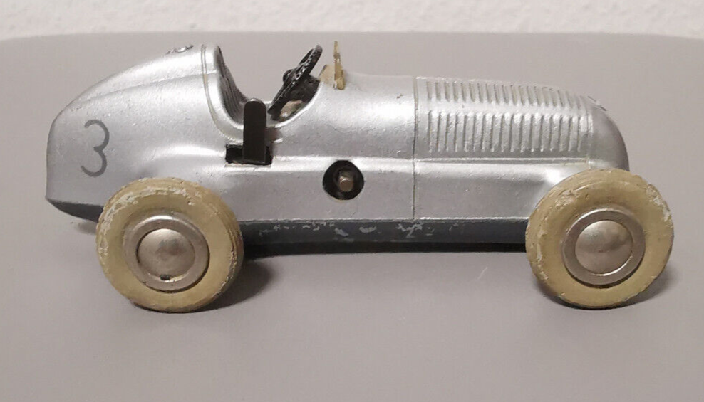 Schuco Micro Racer 1043 / 2 Mercedes Modell 1935 mit Schlüssel 