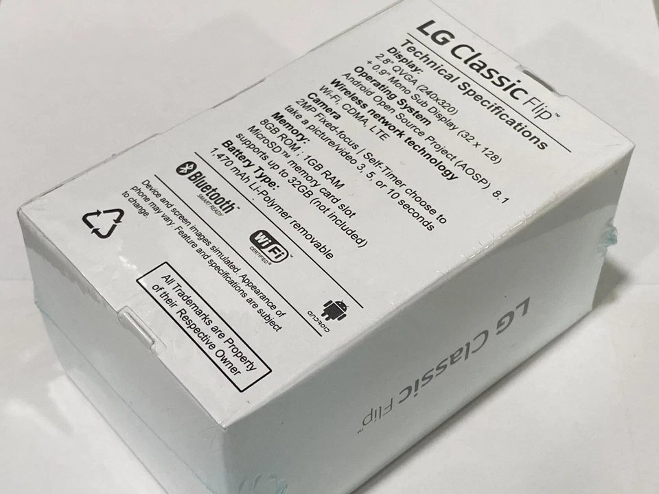 LG Classic Flip L125DL TracFone Unlocked GSM CDMA 8G VoLTE Camera Flip Phone NEW - Image 2 of 4