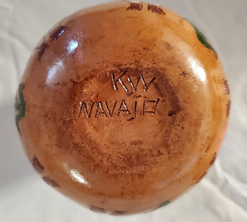NATIVE AMERICAN NAVAJO POTTERY VASE BY IRENE & KEN WHITE 6" TALL signed - Picture 10 of 10