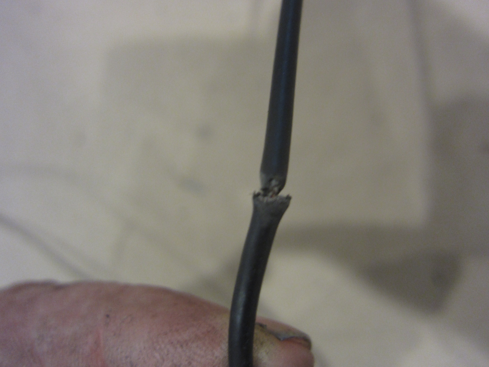 Ferrari California - Trunk  AM/FM GPS SDARS Antenna Cable  - P/N 247299