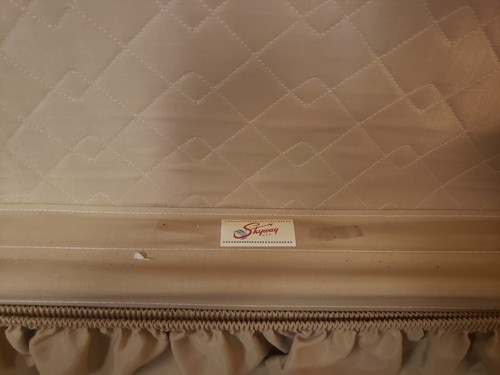 Vintage 1970's Skyway Brown Tweed Large-Size Suitcase with Wheels - Picture 9 of 9