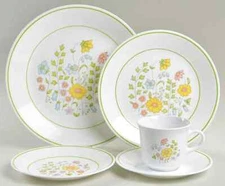 Vintage Corelle Meadow Add-on/Replacement Dinnerware (See Selection)