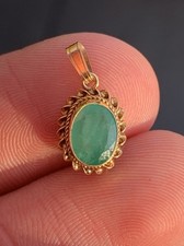 9Ct Gold Emerald Vintage Drop Pendant 