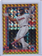 2025 Topps Chrome #291 Jhonkensy Noel Gold Geometric Refractors #/50