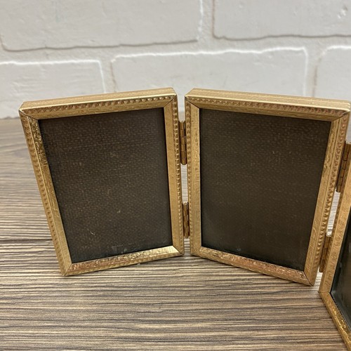 Vintage Folding Brass Ornate Standing Triple 3 Picture Photo Frame For 2x3 - Picture 3 of 7