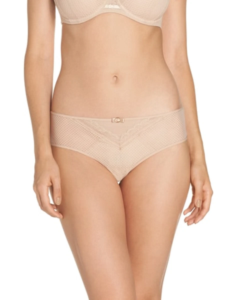 Culotte Tanga Chantelle Taille 42 Neuve Avec étiquettes - Beige, Style String En Jean - Motif Pois