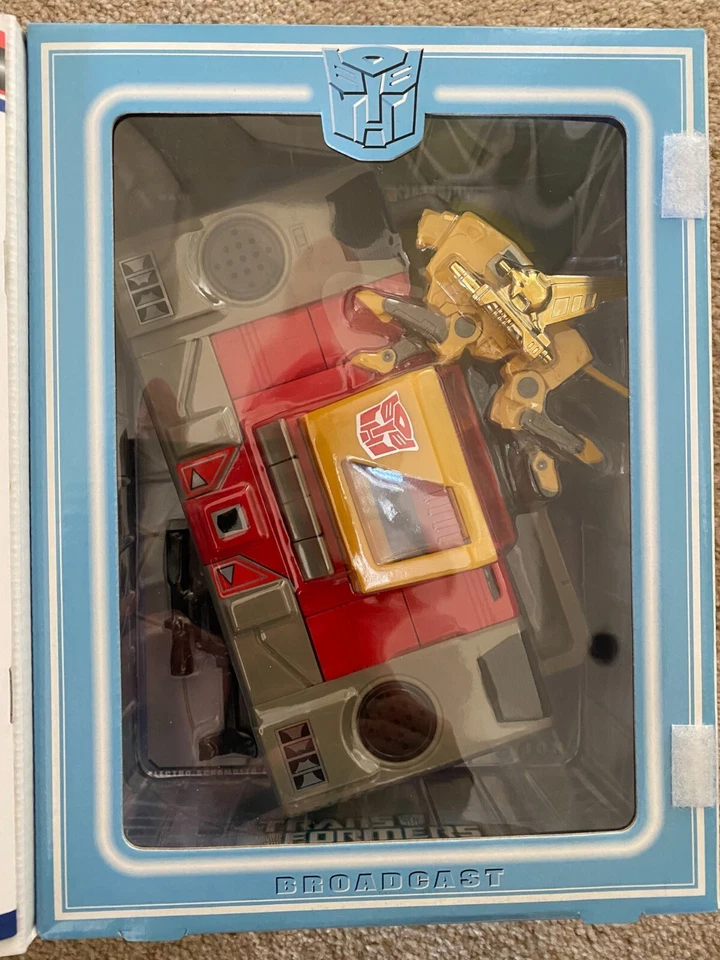 Transformers Takara Collection #21 Blaster / Broadcast MISB Rare 2006 Reissue - Image 4 of 4
