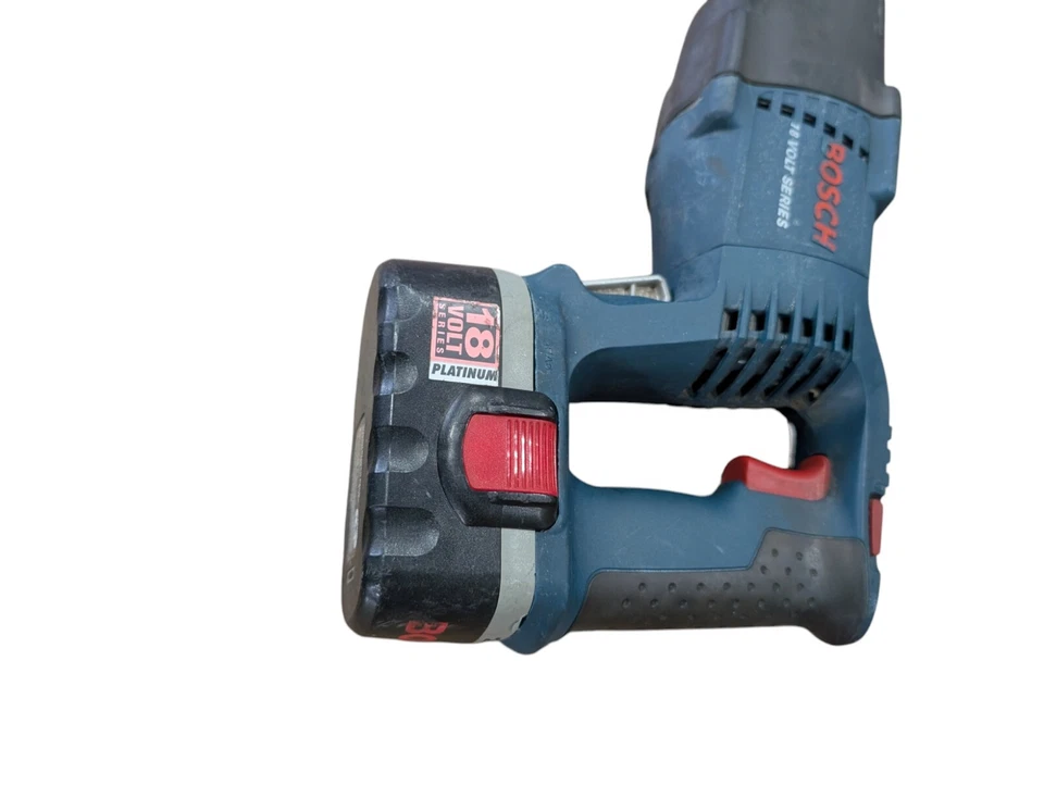 BOSCH RECIPROCATING SAW 18V Model 1646 + Battery !  - Image 3 of 4
