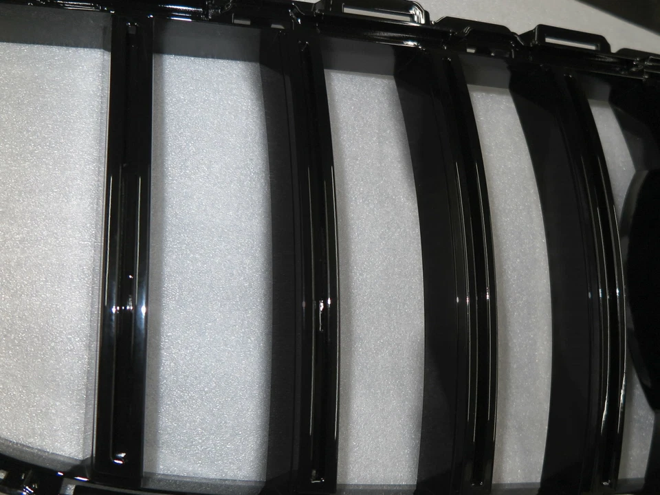 C-CLASS W205 2014-2018 Sedan Pré-Facelift 4D GRILLE/GRILL SBK para Mercedes-Benz - Imagem 4 de 4