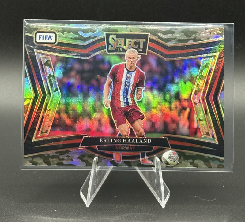 Erling Haaland 2024-25 Panini Select Fifa Field Level #215 Camo Prizm /135