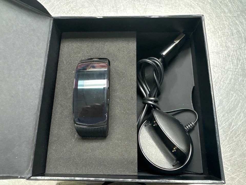 Reloj inteligente usado SAMSUNG SM-R365 Gear Fit2 Pro Fit 2 grande negro (QUC026202) Foto 2 de 2