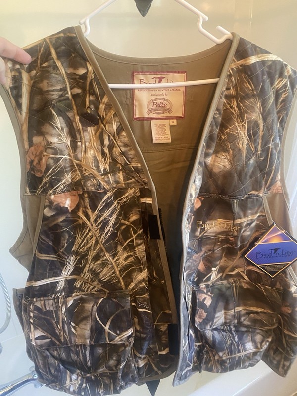 Pella Camo Hunting Vest/ Game Bag