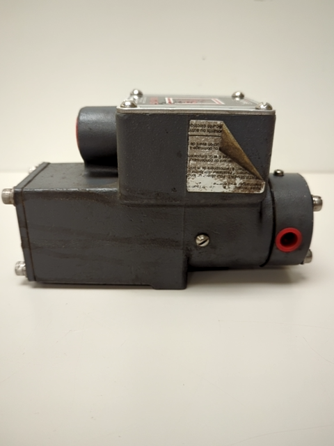 Moore 77-40 Transducer 10-50mA Input x 3-15 psig Output 40 Span Current-to-Pn... img