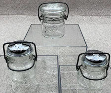 Primitive Locking Lid Clear Glass Jars  Salt, Pepper & Sugar SET of 3