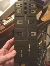 CYBER POWER 8 PORT POWER SURGE
