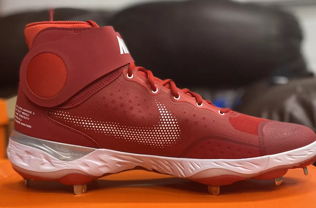 Nike huarache best sale alpha baseball cleats