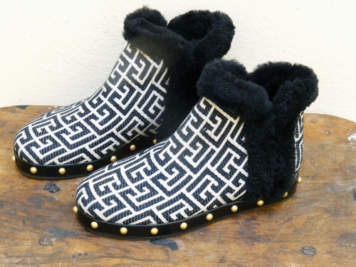 BALMAIN Women Ankle Boots in Jacquard Monogram Canvas EU 37 US 6.5 MSRP 1095$ - Picture 2 of 10