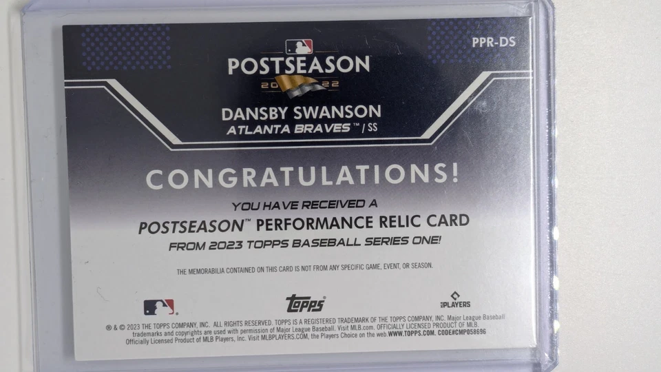 2023 Topps PPR-DS DANSBY SWANSON POSTEMPORADA RENDIMIENTO RELIQUIA/25 Foto 2 de 2