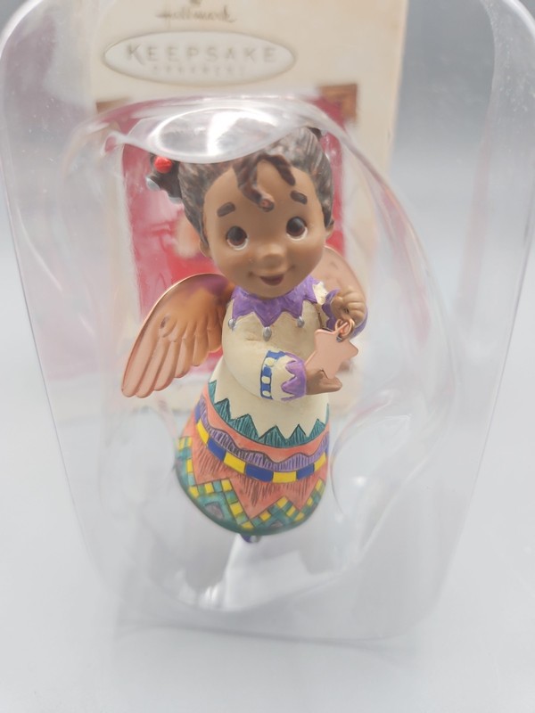 Hallmark Keepsake 2002 Loving Angel Feliz Navidad Series
