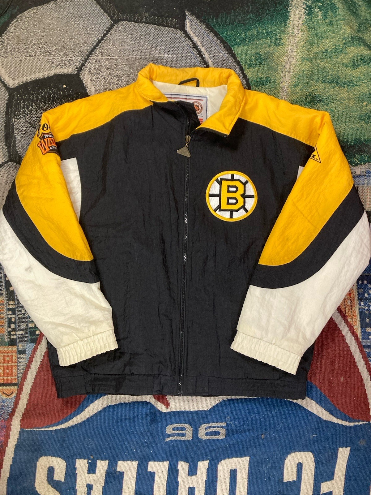 Vintage Boston Bruins Apex One Full Zip NHL Hockey Jacket Size M