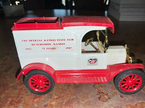ERTL 1913 MODEL “T’ VAN OFFICAL KANSAS STATE FAIR DIE-CAST COIN BANK - Picture 5 of 7