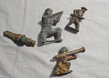 Toy Soldiers Lot. 4 Pieces