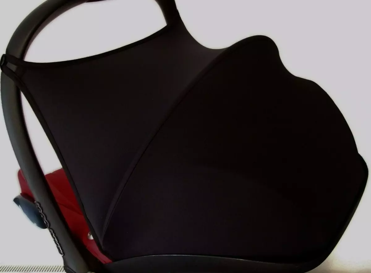 Maxi cosi pebble clearance car seat hood