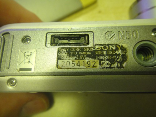 Sony Cyber-shot DSC-P200 7.2 MP Digital Camera problema lcd España - Picture 5 of 16