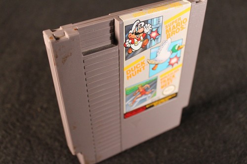 Nintendo Super Mario Bros Duck Hunt World Class Track Meet NES vintage game 1990 - Picture 6 of 16
