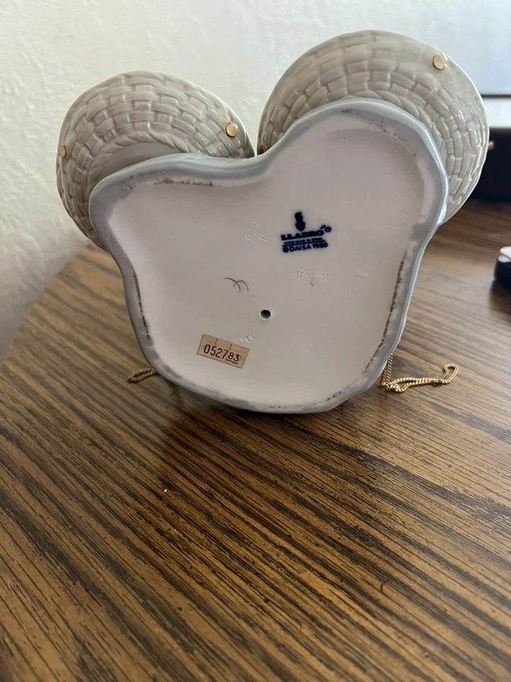 Vintage Lladro Porcelain Fish a Plenty Chinese Woman  Figurine - Image 4 of 4