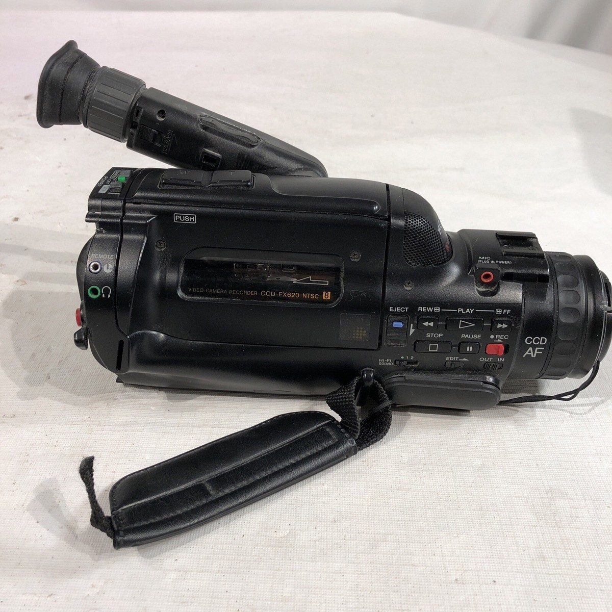 hy0825　SONY  Video8  DCR-TRV620 Sony NTSC Handycam Standard8/Hi8/Digital8 Camcorder Video