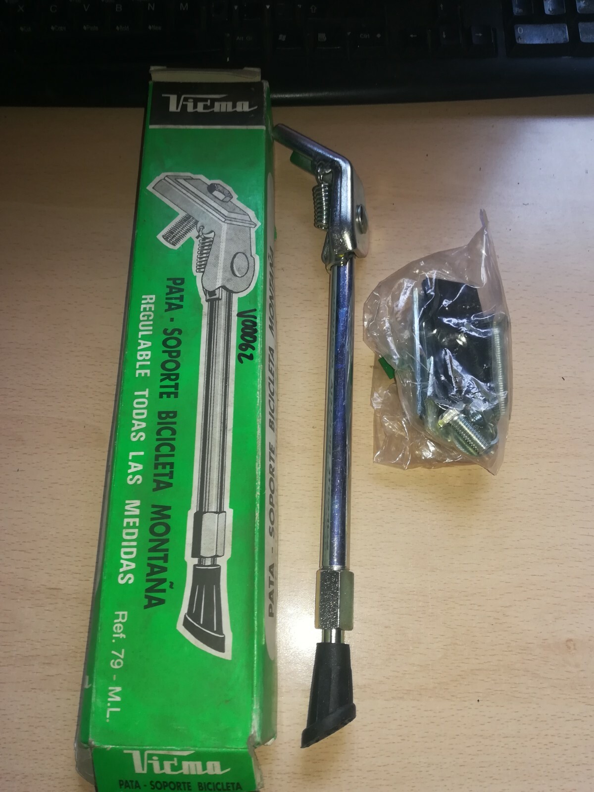 PATA SOPORTE BICICLETA MONTAÑA MARCA VICMA