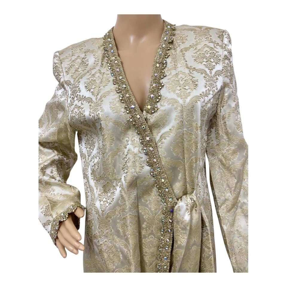 Traje falda beige para mujer Laura Henson, 12. Foto 2 de 4