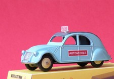 Car-Horse Citroen 2cv 2 cv auto ecole vert clair style Dinky cij jrd Norev