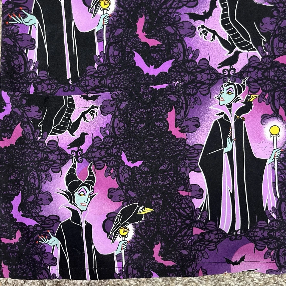 Blusa Médica Estampada Maléfica Disney Villains Mujer M Uniforme Halloween Foto 2 de 4
