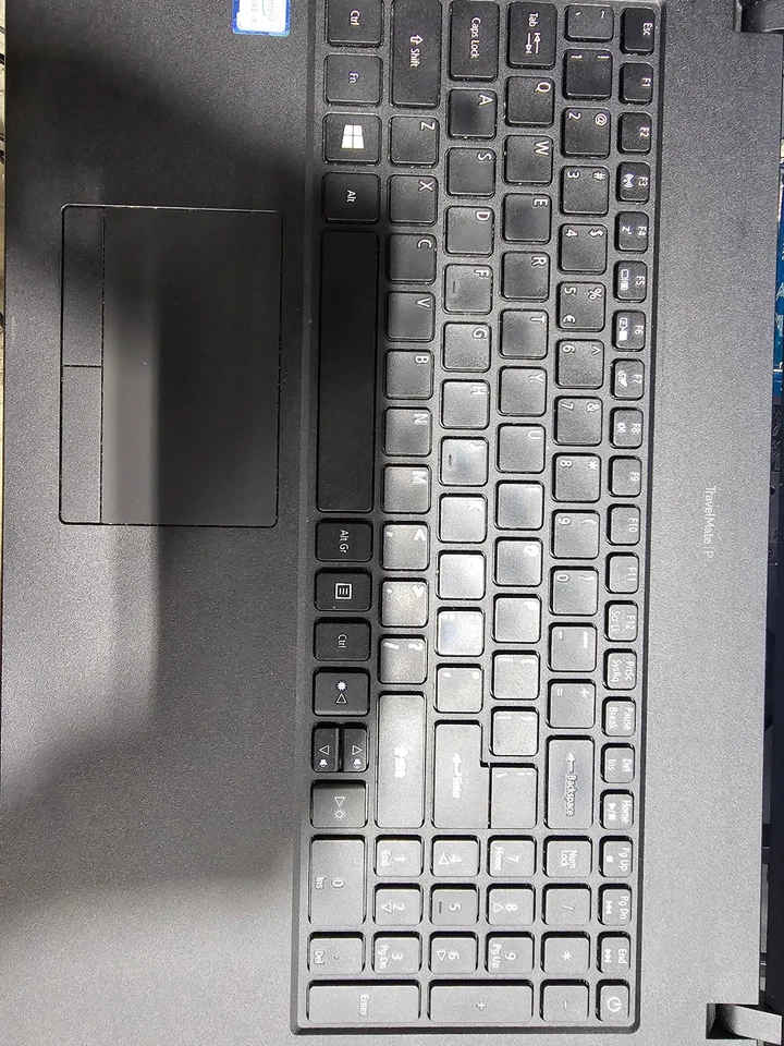 Acer TravelMate TMP2510-G2-M-54ea i5 8250u | 12GB | 240GB SSD Foto 2 de 4