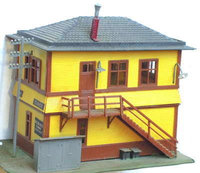 HO=1/87 2 story yard office tower building track side scenery-built-pola-layout
