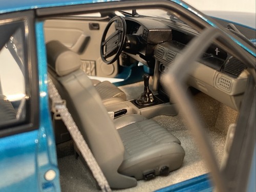 1/18 GMP 1993 Ford Mustang Cobra Teal Metallic 1801815 RARE - Picture 15 of 24