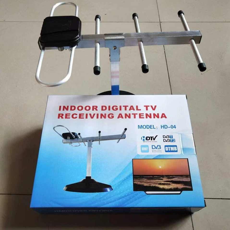 Antena de TV Exterior Amplificada Digital HDTV 1080P 4K UHF VHF 200 Millas con Soporte Foto 4 de 4