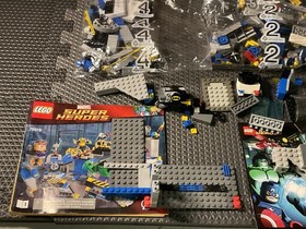 LEGO Marvel Super Heroes Hulk Lab Smash 76018 INCOMPLETE. PLEASE READ DESC. 