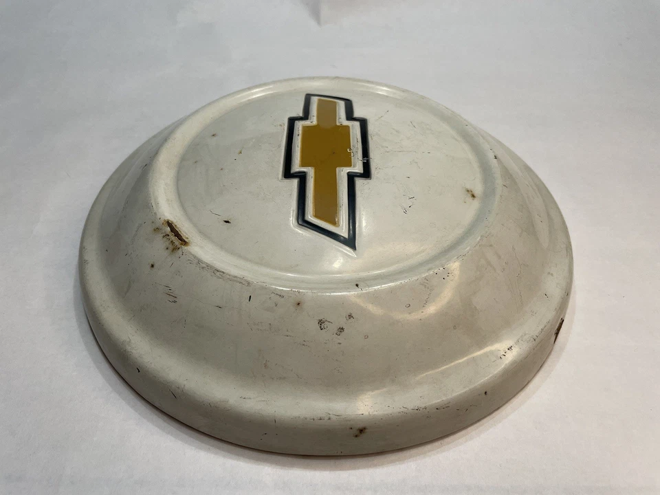 Tapacubos plato perro camioneta Chevy LUV 9,5" 1972-80 pintado blanco Chevrolet Foto 2 de 4