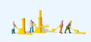 Preiser 79082 Warehousemen (Pk4) With Pallet Truck N gauge Figures