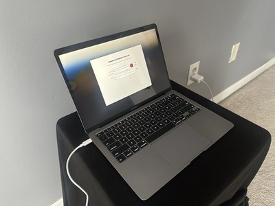 Apple MacBook 13'' Gray Laptop SSD macOS USB-C Backlit Keyboard w/ Charger