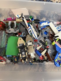 Lot Of Approx 5 Lb LEGO Inc Parts Of Indiana Jones 7198 And 7626 And City 7206