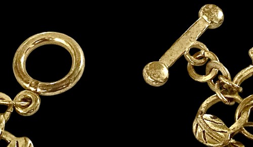 Vintage goldfarbenes Statement Armband ~ Blattmotiv - Bild 4 von 4